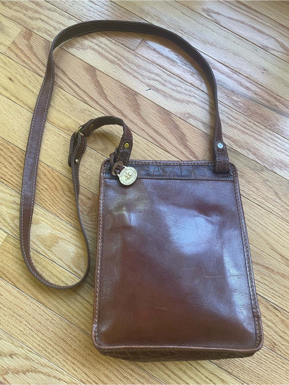 Brahmin Brown Leather Vintage Crossbody with Gold Charm